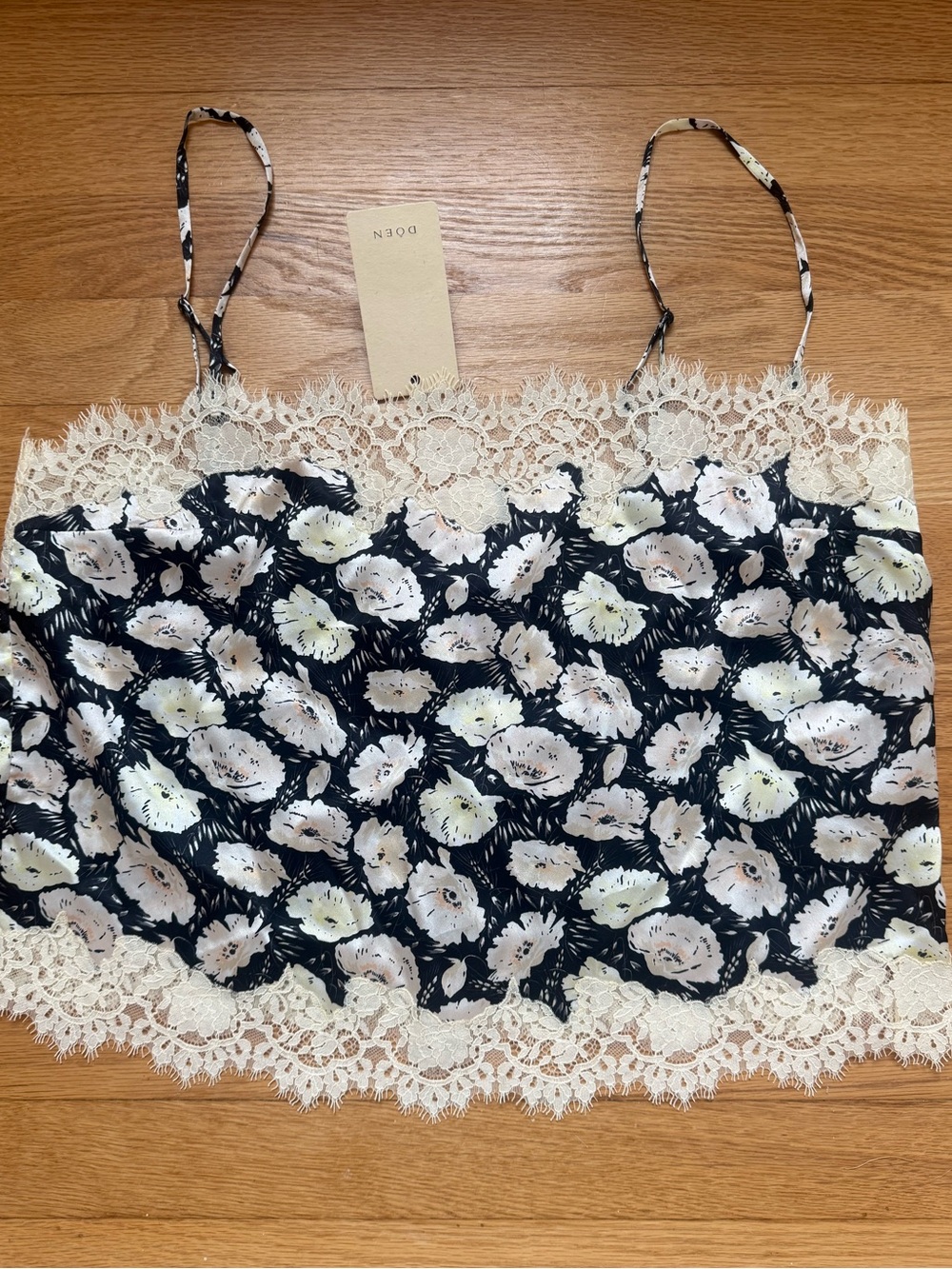 DOEN LOURE Top 100% Silk in Noir Fleurs D’Anemone Size Large NWT